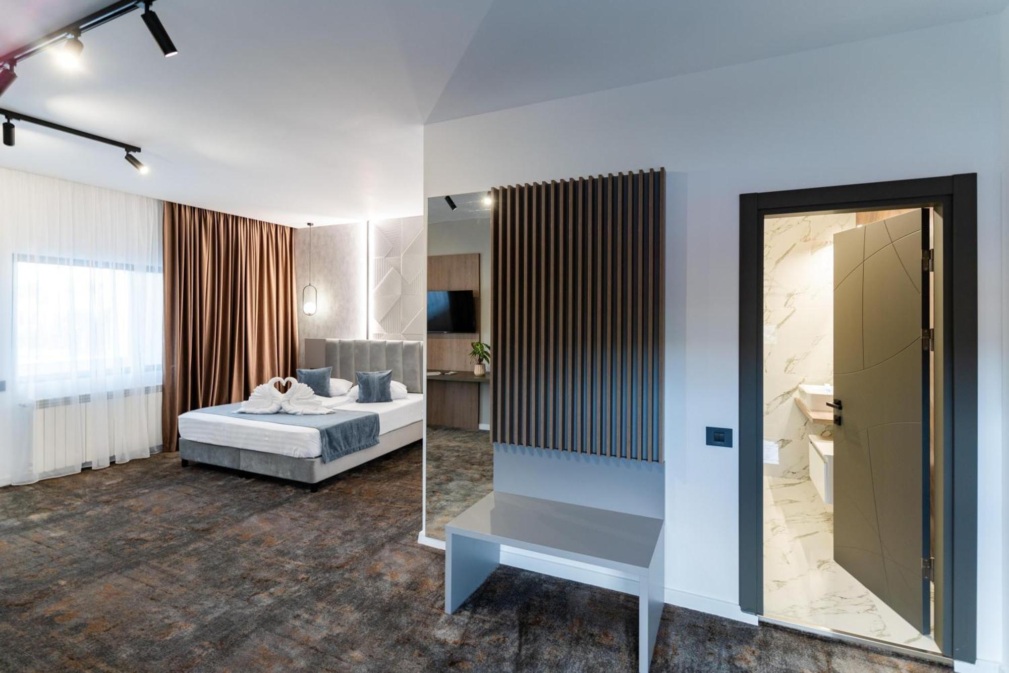 Hotel Luxor Medgidia Dış mekan fotoğraf