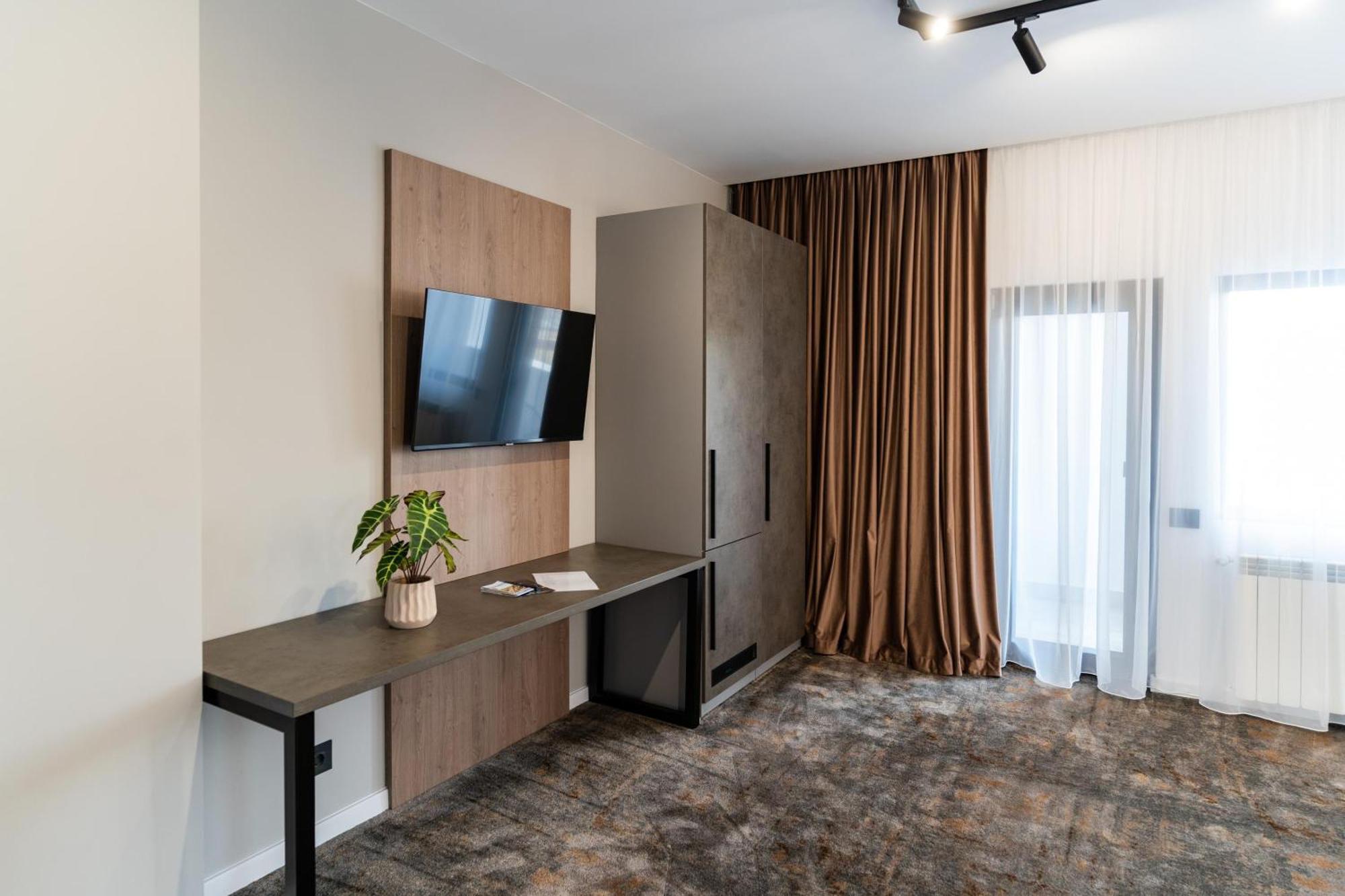 Hotel Luxor Medgidia Dış mekan fotoğraf