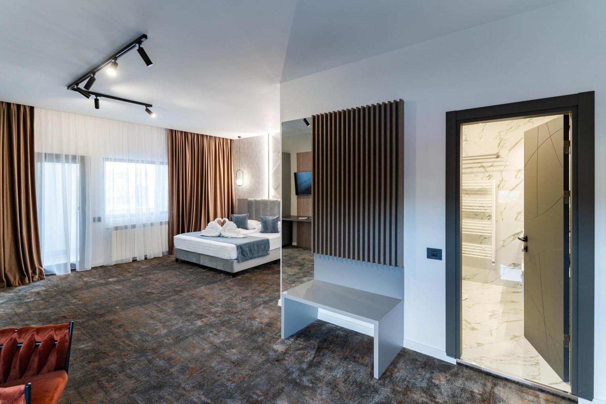Hotel Luxor Medgidia Dış mekan fotoğraf