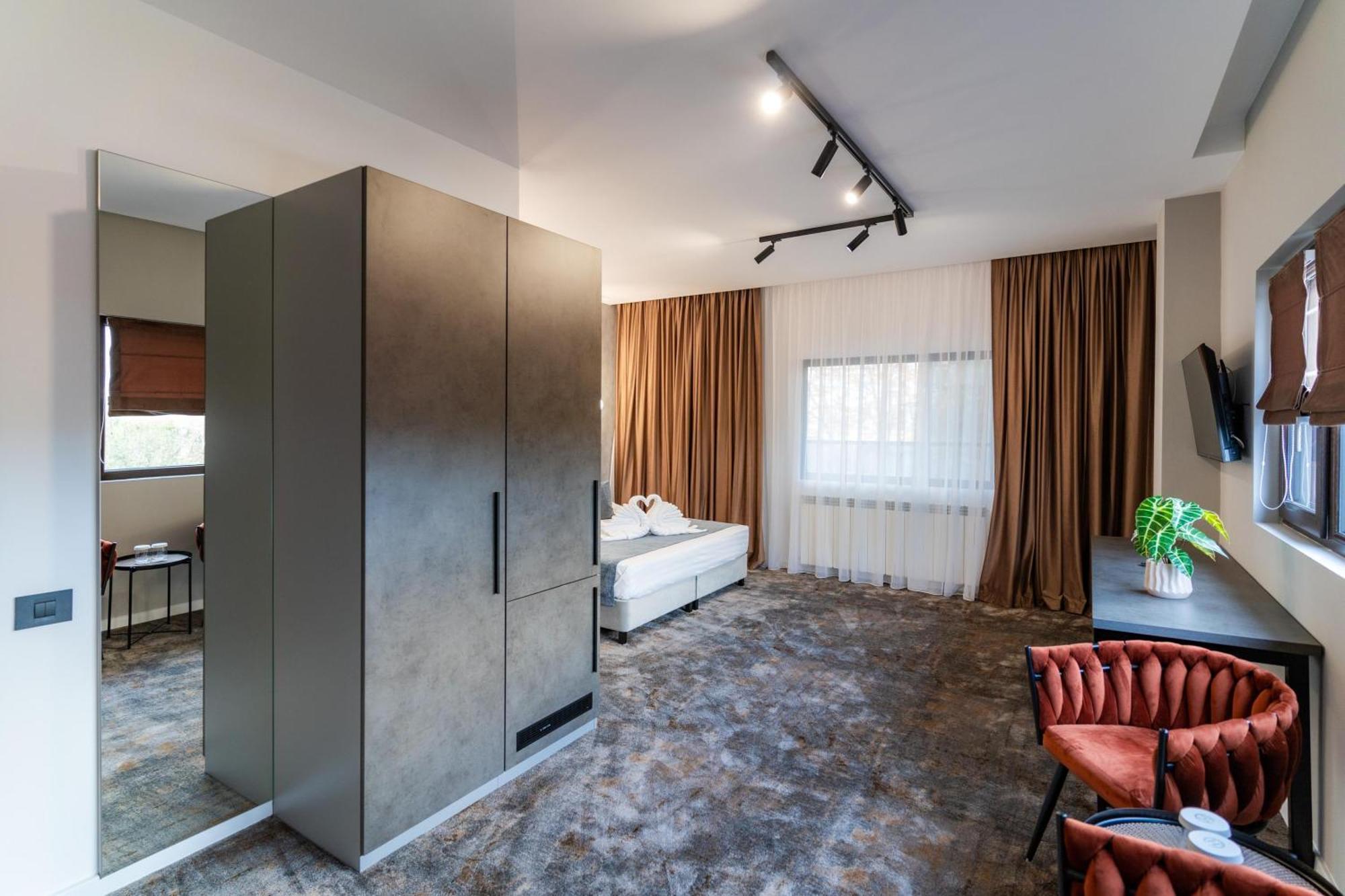 Hotel Luxor Medgidia Dış mekan fotoğraf