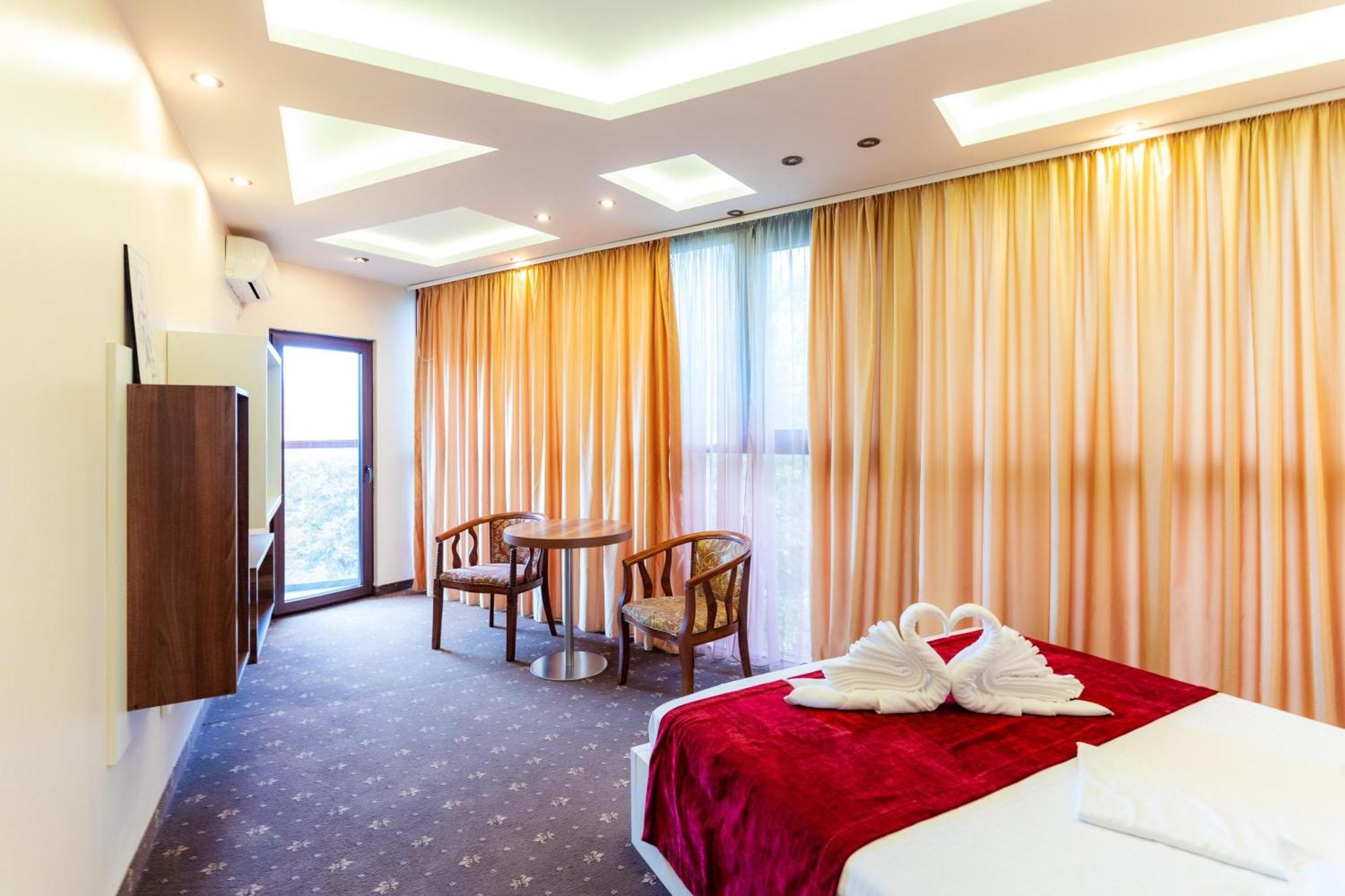 Hotel Luxor Medgidia Dış mekan fotoğraf
