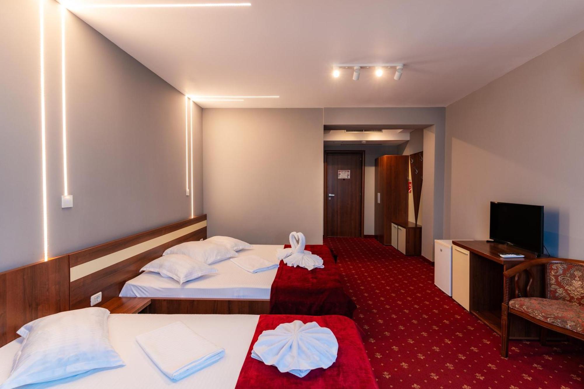Hotel Luxor Medgidia Dış mekan fotoğraf