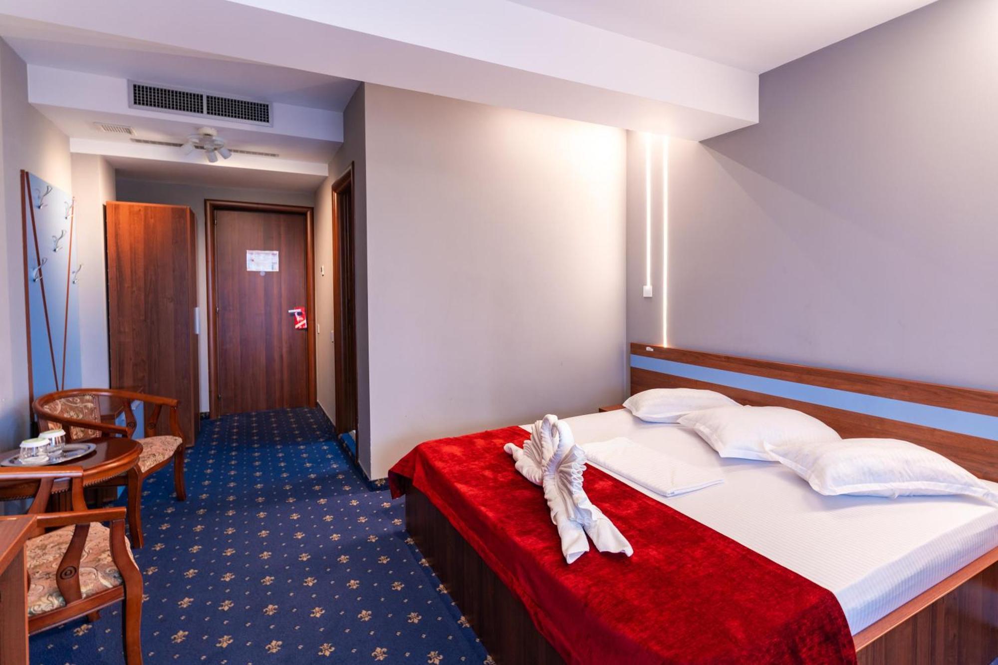 Hotel Luxor Medgidia Dış mekan fotoğraf